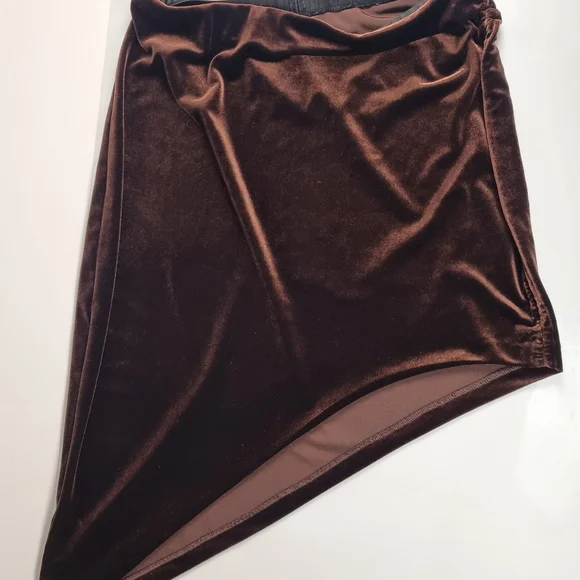 2 Piece Set Amanda Uprichard Off Shoulder Top & Asymmetric Skirt Sz M - Picture 8 of 10